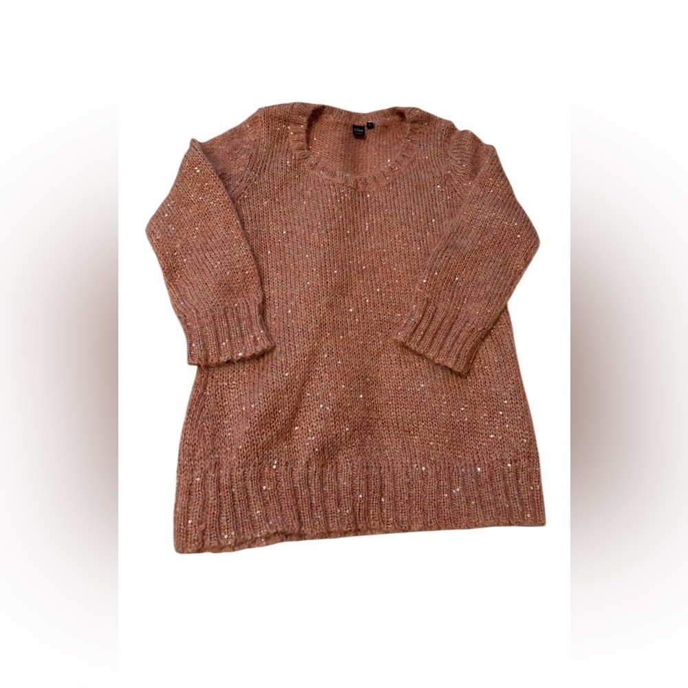 Icone Pink 57% Mohair/Sequin Sweater-NWOT-Size Medium-Scoop Neck